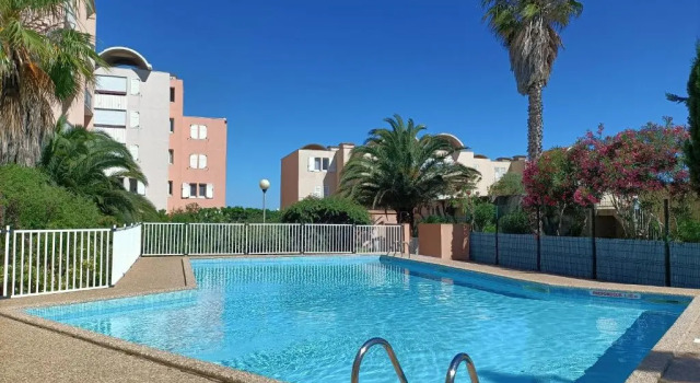 Coquet Appartement T2 PORT DE GRUISSAN 4 personnes 4THAL104, Rezervovat Apartmán Hotely v Corbières s bazénem, Bazén