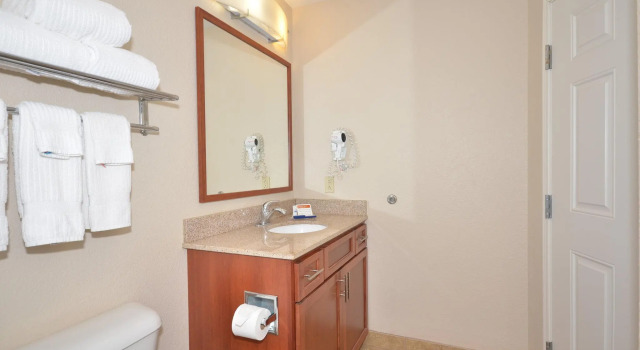 Люкс Candlewood Suites Cape Girardeau by IHG