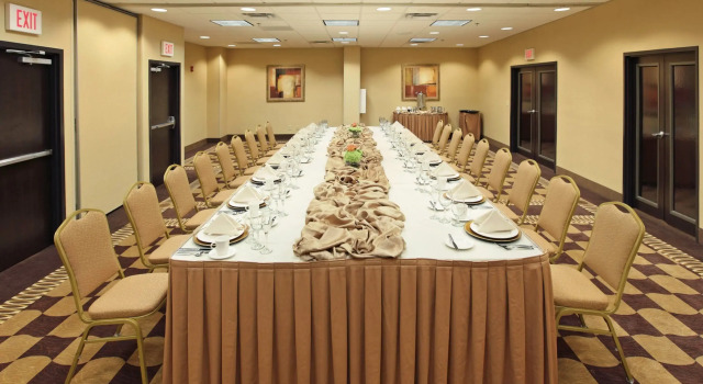 Wyndham Grand Executive Center Little Rock Airport