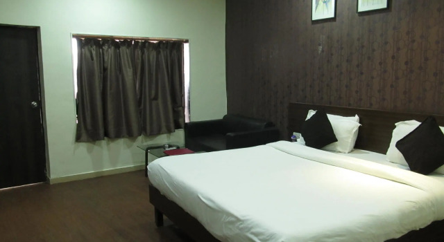 Hotel Sea Rock Villa, Buchen Sie Hotel Daman Gujarat