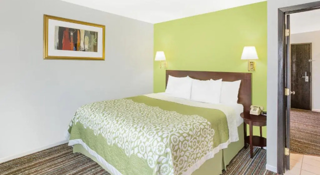 Люкс Days Inn by Wyndham York