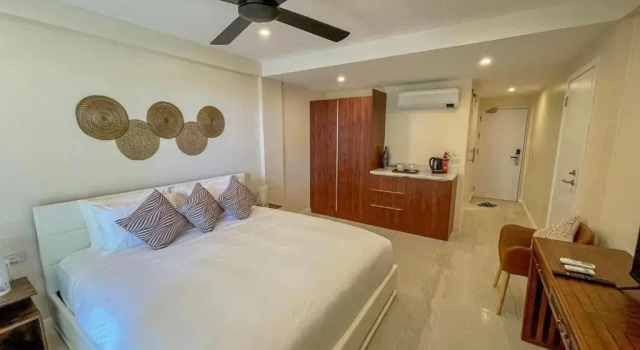 Двухместный номер Deluxe с частичным видом на море Maui Palms