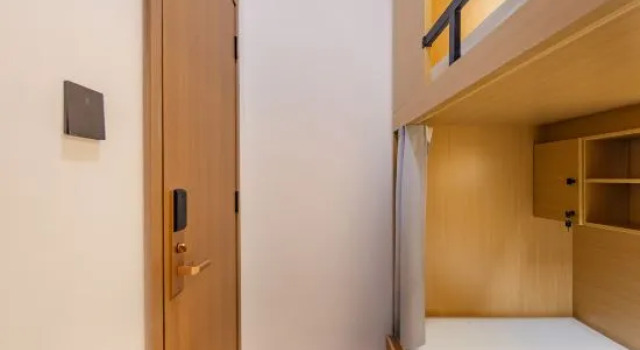 Кровать в общем номере (мужской номер) Guangzhou Xingdu International Youth Hotel Apartment Hostel