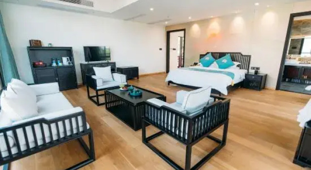 Люкс с балконом Rende Villa · Jiangnan Garden · Lakeview Resort (Taihu Eastern Hills Scenic Area)