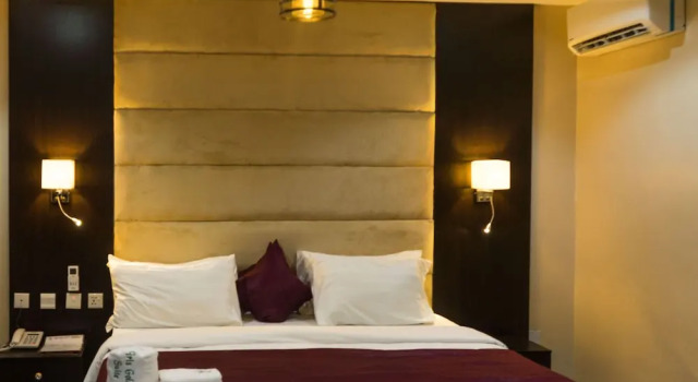 Deluxe room Iris Gold Suite