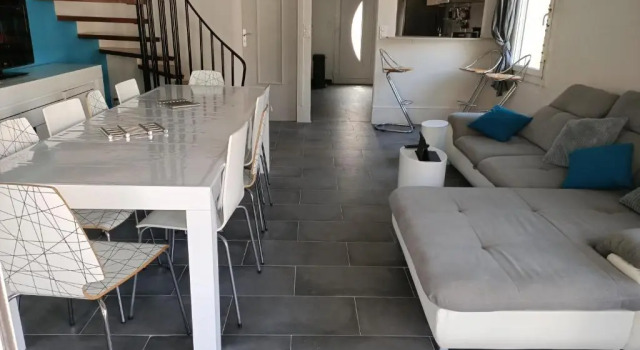 Location Bord de mer, villa de vacances 9 personnes - jardin