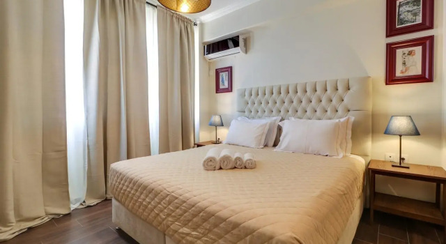 Ermou Fashion Suites #508 @ Plaka - King Size Bed, Забронировать Отель Афины Острова Саронического залива - Аттика, рядом с Холм Филопаппос