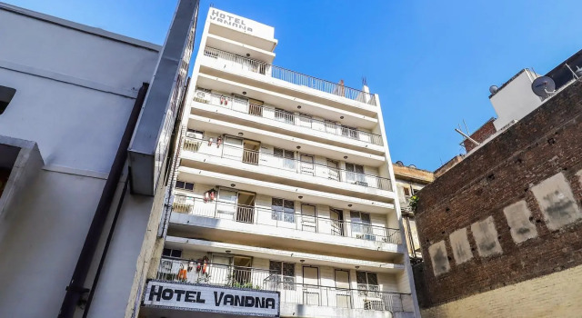 SPOT ON 40016 Hotel Vandana, Забронировать Отель Пахар-Ганж Нью-Дели, рядом с Рынок Садар-Базар