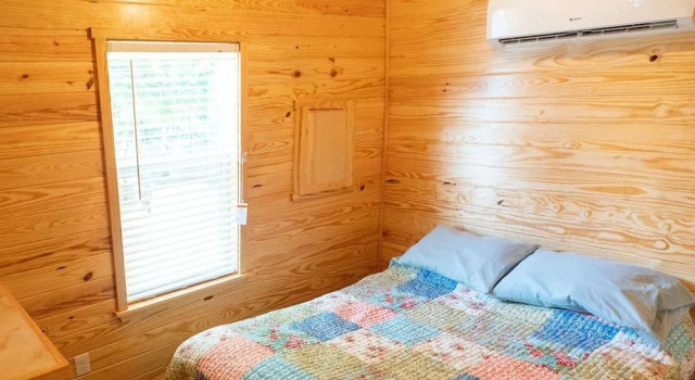 Bonanza Camping Resort, Book Campingplads Camping og glamping i The Dells, Campingplads