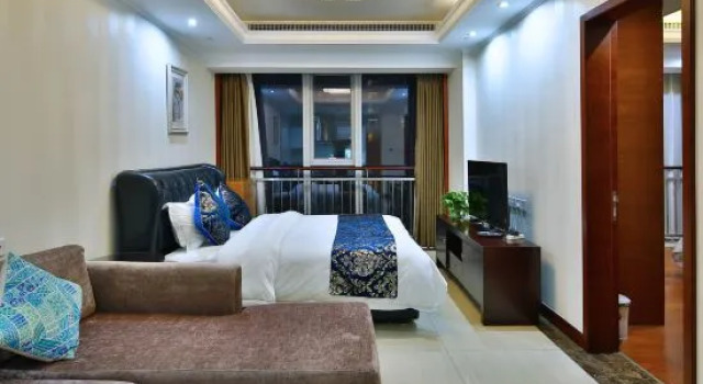 Семейный люкс с видом на море Yuelan Seaview Hotel Apartment (Qingdao May Fourth Square China Railway Center)