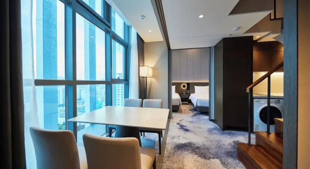 Номер Royal Hotel HLB