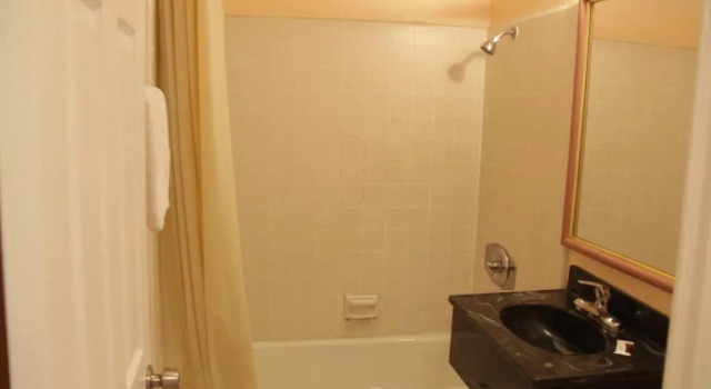 Люкс Inland Inn & Suites
