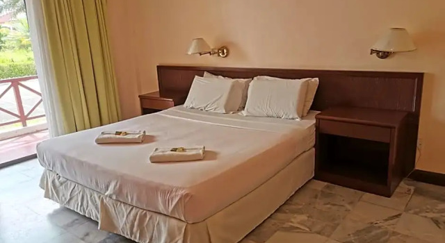 Номер Deluxe Borneo Paradise Beach Hotel