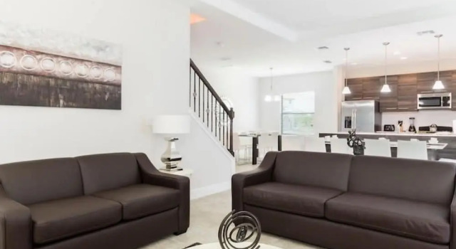Beautiful 6 Bed Pool Home Balmoral Resort-6sltsfp2 6 Bedroom Home by RedAwning, Забронировать Дом для отпуска Отели Lakeland - Winter Haven с парковкой, Парковка