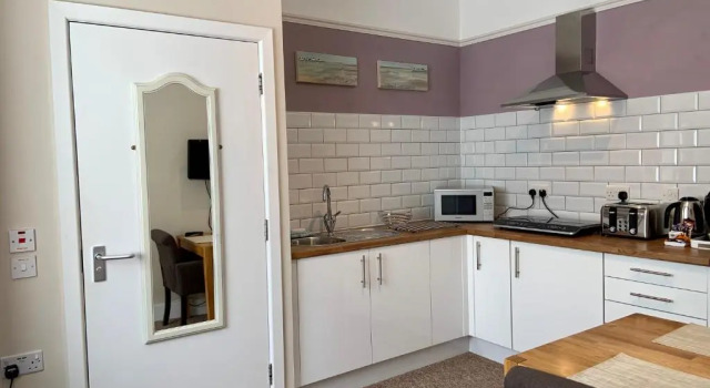 Standard Kahden hengen kellari huone Epchris House