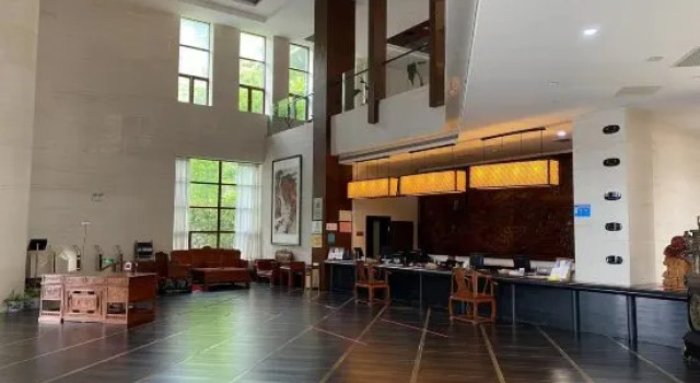Bodaofeng Holiday Hotel, Varaa Hotelli Huanggang Hubei