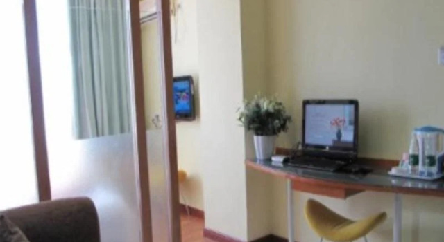 Home Club Hotel Baiyun Branch