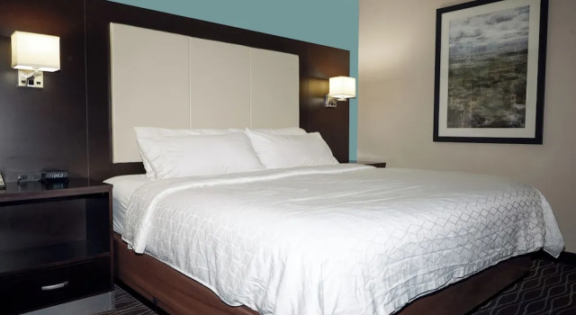 Двухместный номер Standard с видом на бассейн Holiday Inn Express Boise - University Area by IHG
