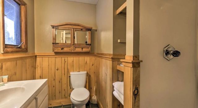 Коттедж 3 Mi to Ski Slopes! Hot Tub Haven in Breckenridge