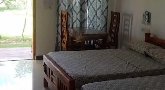Трёхместный номер Comfort JEYs Place
