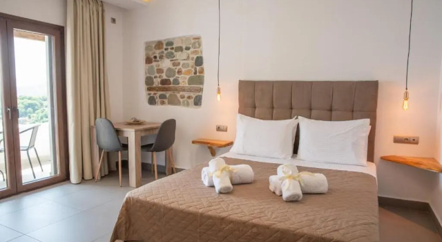 Номер Deluxe Aelia Mount Suites