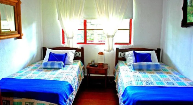 Finca Típica La Bella, Rezervovat Hotel Hotely v Santander s parkováním, Parkování