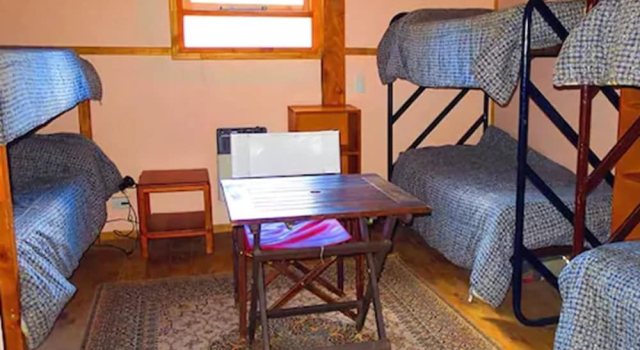 Hostel y Camping Los Coihues