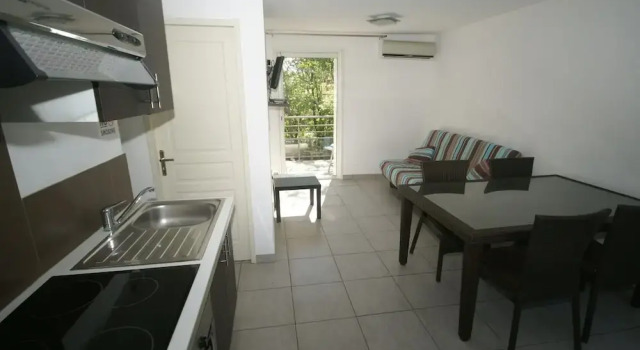 Апартаменты Comfort Delightful Villa at Moriani-Plage with Garden