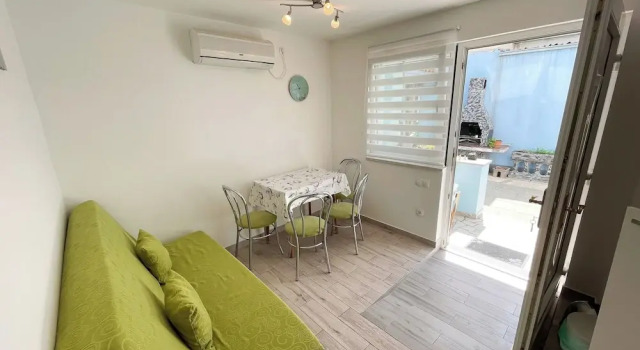 Apartment Fruk 1, Забронировать Апартаменты/квартира Отели Приморско-Горанской жупания с парковкой, Парковка