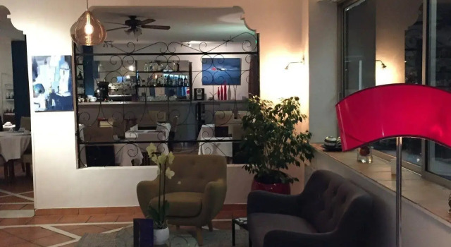 Le Galion, Book Hotel Hoteller i Canet-en-Roussillon med pool, Swimmingpool