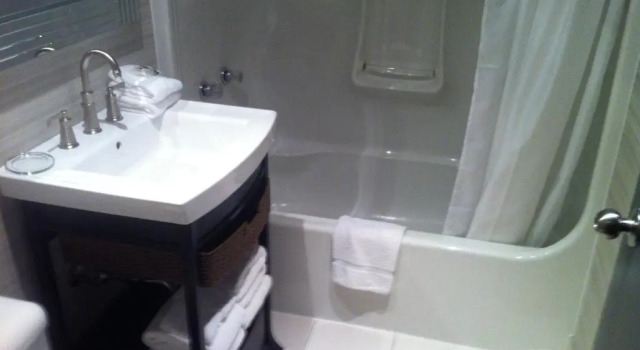 Номер Standard Hotel Le Chablis Cadillac