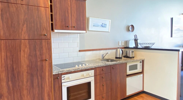 Апартаменты Superior Seaview Waterfront Hotel Apt