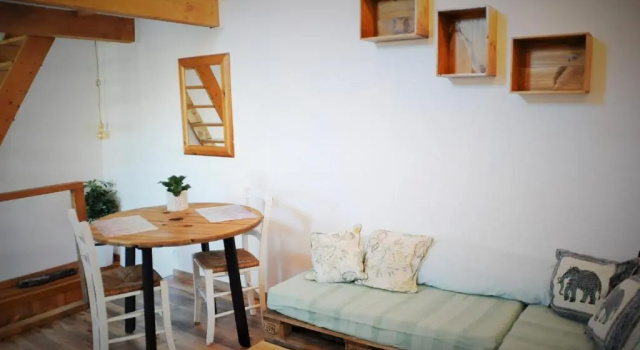 Cozy Mini House with Beautiful Views, Prenota Locanda Hotel a Alvernia con parcheggio, Parcheggio