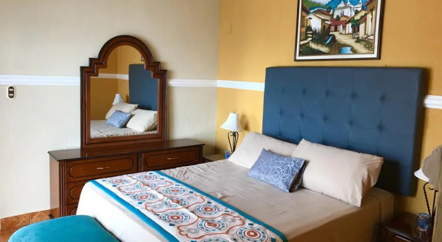 Hotel Villa del Lago, Đặt Khách sạn Khách sạn ở Flores bao gồm bữa sáng, Bữa sáng