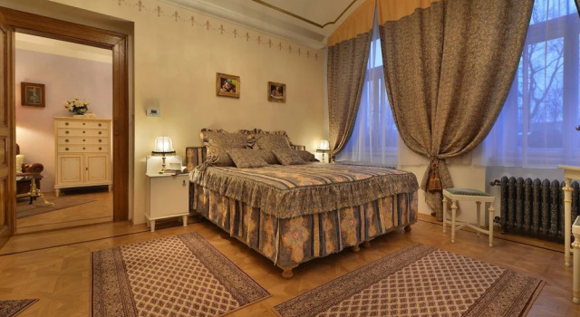 Charming Prague Downtown Flat, Забронировать Отель Отели Праги с парковкой, рядом с Театр Svanda, Парковка