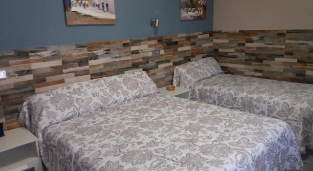 Двухместный семейный номер Standard Hostal La Pilarica