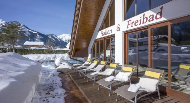 Hotel Karlwirt, Забронировать Отель Отели Пертизау с парковкой, рядом с Zwölferkopflift, Парковка