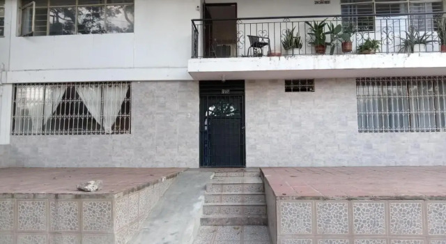 Casa Vacacional Andy En La Ciudad De Santiago De Cali-Colombia., Забронировать Отель Отели Кали с парковкой, рядом с The Plane's Park, Парковка