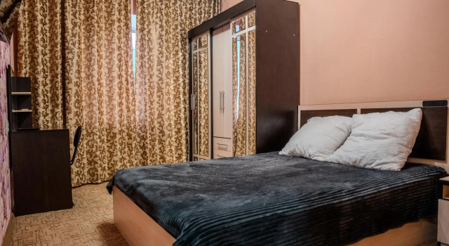 Nadym House (Надым Хаус) на улице Кедровая, Забронировать Отель Отели Ямало-Ненецкого автономного округа - Урал с парковкой, Парковка