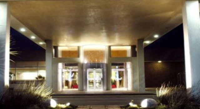 Summerstrand Hotel, Забронировать Отель Отели и гостиницы Порт-Элизабет, рядом с Humewood Golf Course, Отель