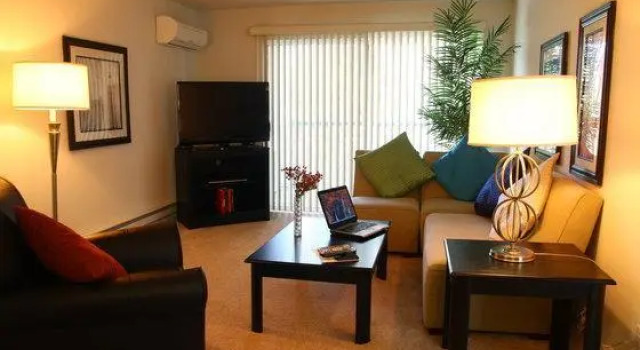 Park Place Apartments, Забронировать Апартаменты/квартира Маунтин-Вью Silicon Valley, рядом с Klein Park