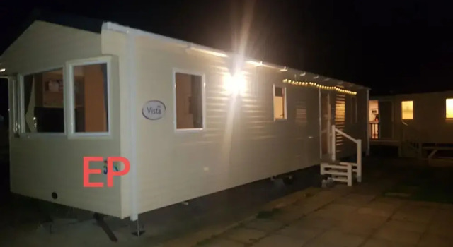 Lovely 3-bed Caravan in Towyn