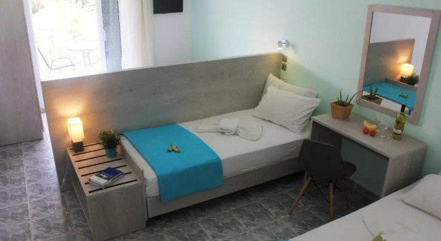Четырёхместный номер Standard Liakada Hotel