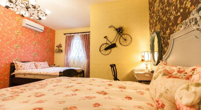 Четырёхместный номер Standard с видом на город Sunflower B&B II