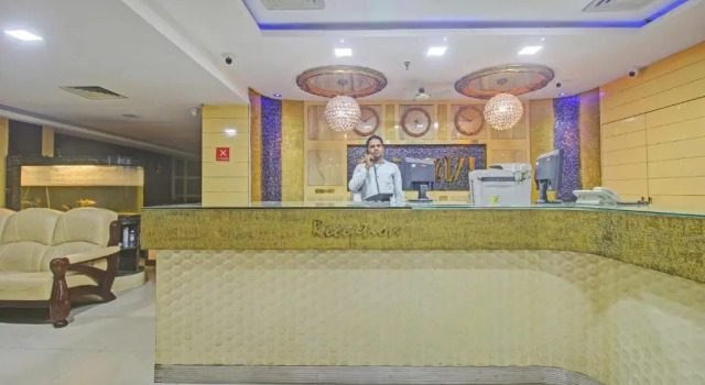Townhouse 710 Hotel Regal