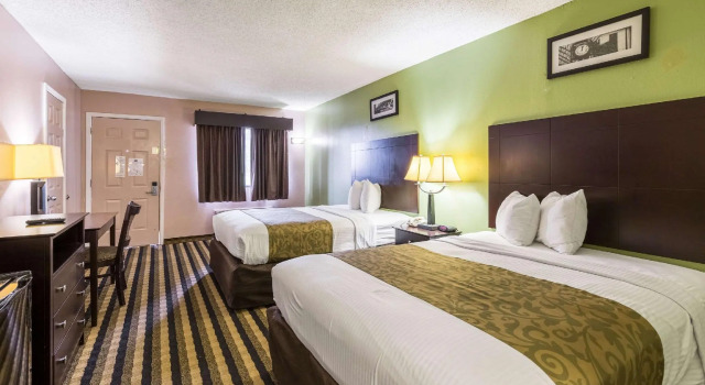 Четырёхместный люкс Rodeway Inn
