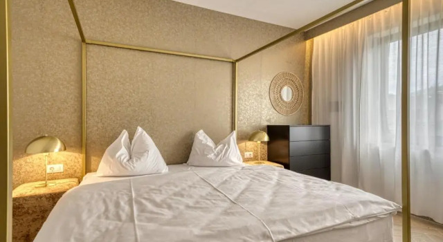 goldfinger + suites