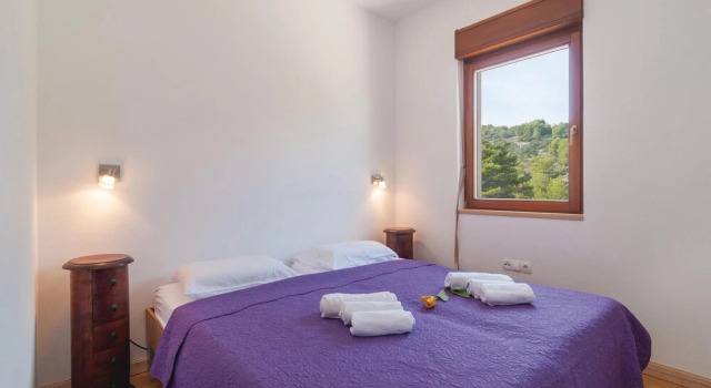Nice Home in Stomorska with Hot Tub, Sauna & 9 Bedrooms, Prenota Hotel Hotel a Croatian Islands con piscina, Piscina