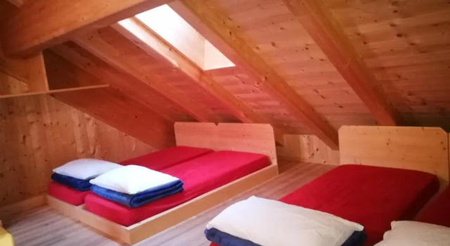 Кровать в общем номере Rifugio Stella Alpina Spiz Piaz per escursionisti
