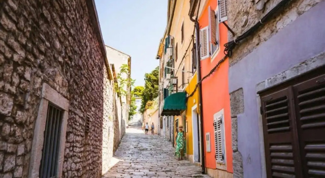 Adalene Comfortable Holiday Residence, Buchen Sie Villa Villen in Pula Region, Villa